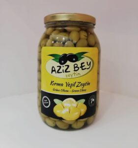 cam kavanozlarda Türkiye'den ezilmiş yeşil zeytinler