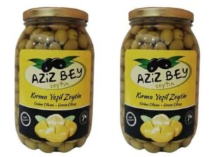 Kavanozlarda Türk ezilmiş yeşil zeytin