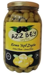 Kavanozlarda Türk ezilmiş yeşil zeytin